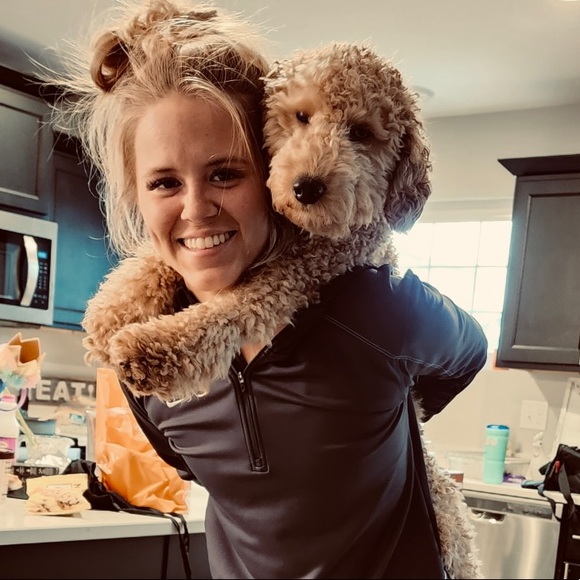 Meet your Posher, Kayley - Picture 3 of 3